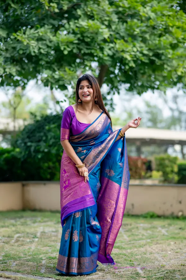 Blue_Banarasi_Silk_Saree_With_Blouse_Piece_For_Women