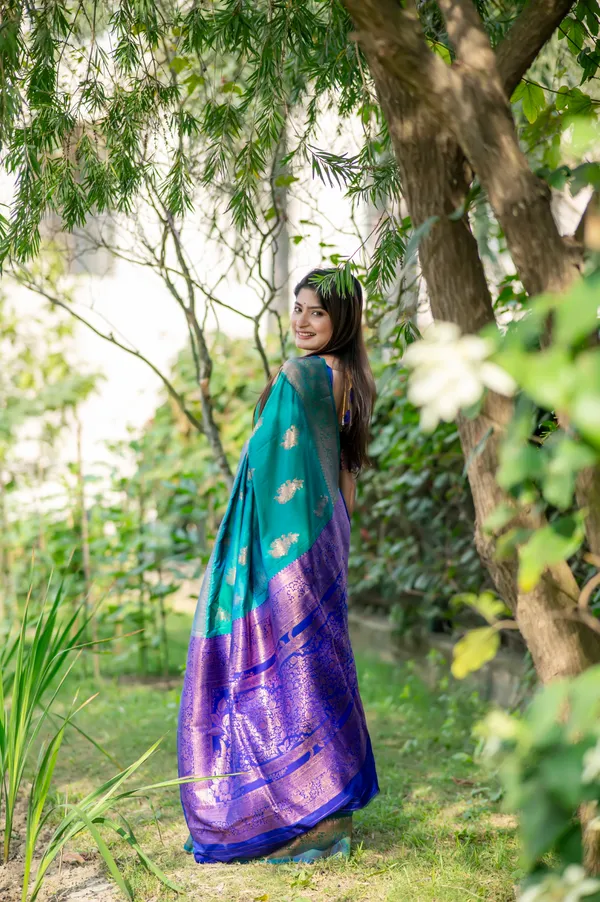 Rama_Green_Banarasi_Silk_Saree_With_Blouse_Piece_For_Women