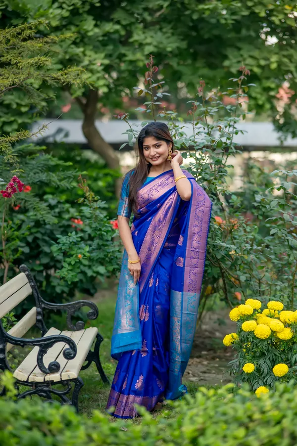 Royal_Blue_Banarasi_Silk_Saree_With_Blouse_Piece_For_Women