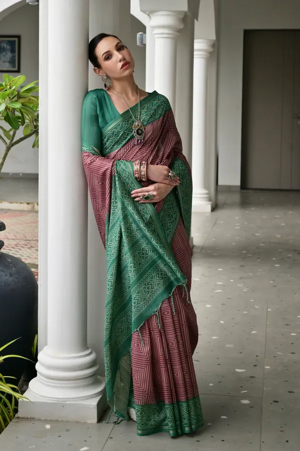 Geometry_Printed_Saree_with_Contrast_Ikkat_Pallu_and_Border_and_Solid_Blouse