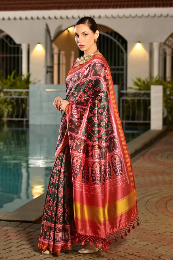 Golden_Lagdi_Patta_Pallu_and_Border_with_Rajkoti_Ikkat_Patola_Print_Saree_with_Blouse