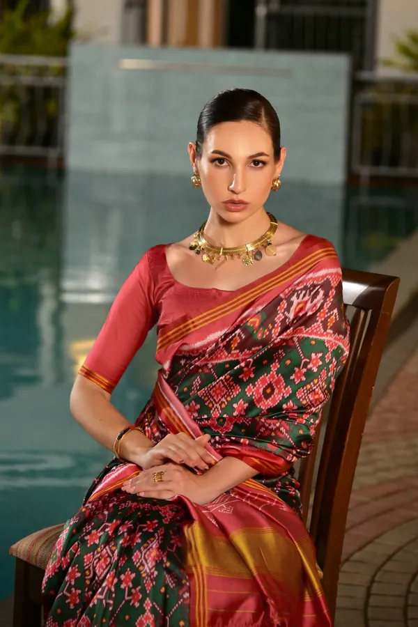 Golden_Lagdi_Patta_Pallu_and_Border_with_Rajkoti_Ikkat_Patola_Print_Saree_with_Blouse