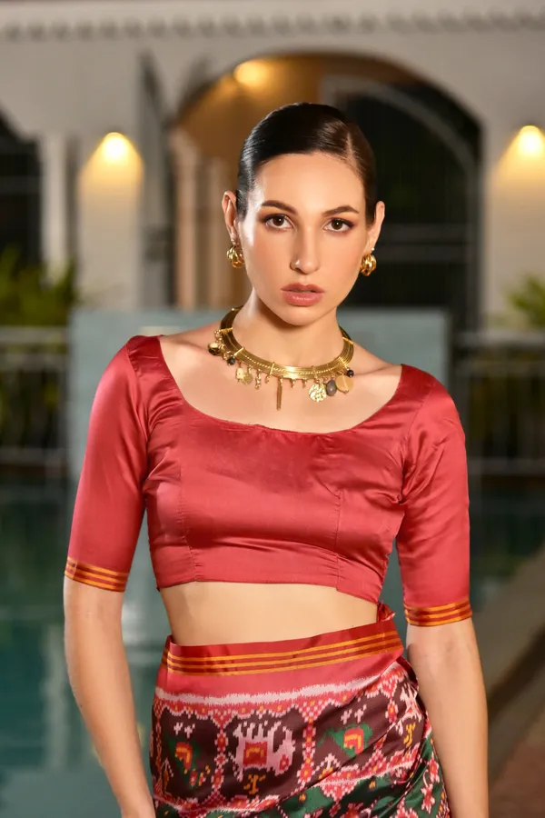 Golden_Lagdi_Patta_Pallu_and_Border_with_Rajkoti_Ikkat_Patola_Print_Saree_with_Blouse