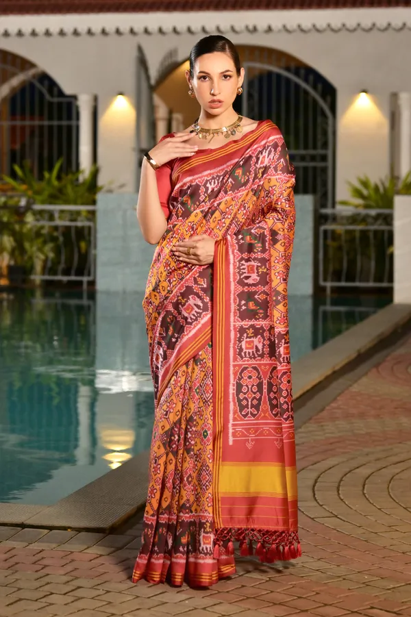 Golden_Lagdi_Patta_Pallu_and_Border_with_Rajkoti_Ikkat_Patola_Print_Saree_with_Blouse