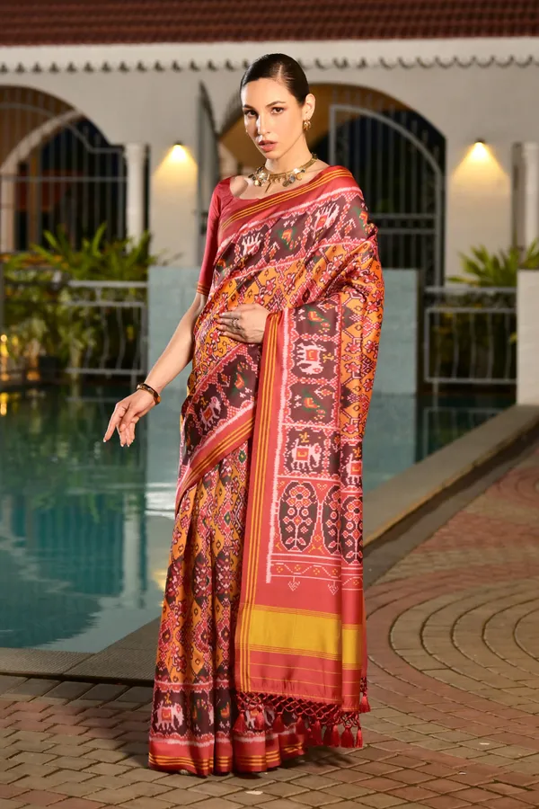 Golden_Lagdi_Patta_Pallu_and_Border_with_Rajkoti_Ikkat_Patola_Print_Saree_with_Blouse