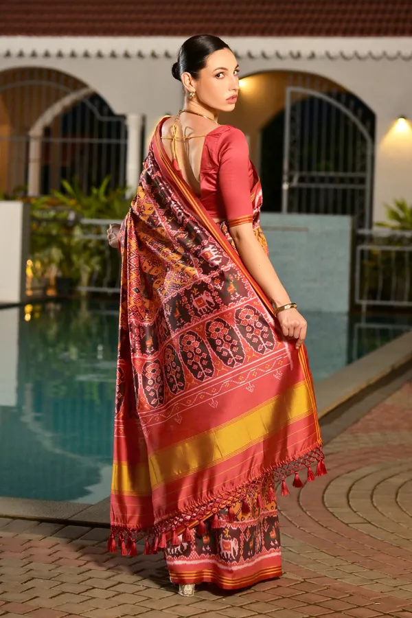 Golden_Lagdi_Patta_Pallu_and_Border_with_Rajkoti_Ikkat_Patola_Print_Saree_with_Blouse