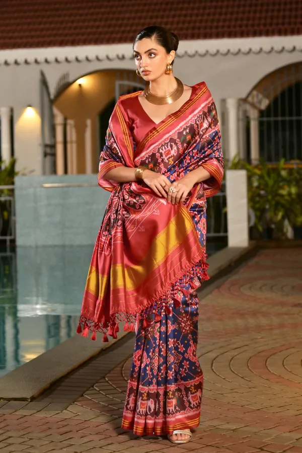 Golden_Lagdi_Patta_Pallu_and_Border_with_Rajkoti_Ikkat_Patola_Print_Saree_with_Blouse