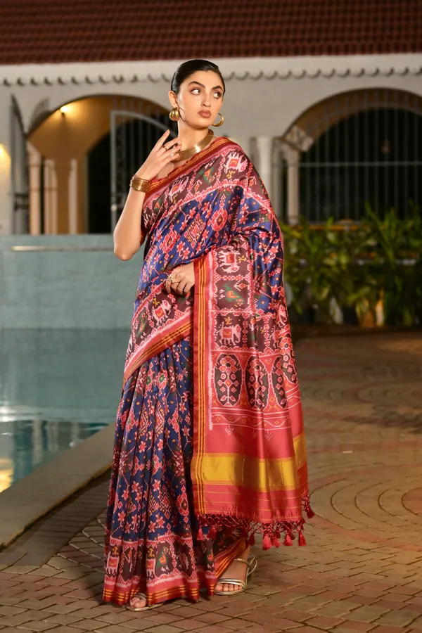 Golden_Lagdi_Patta_Pallu_and_Border_with_Rajkoti_Ikkat_Patola_Print_Saree_with_Blouse
