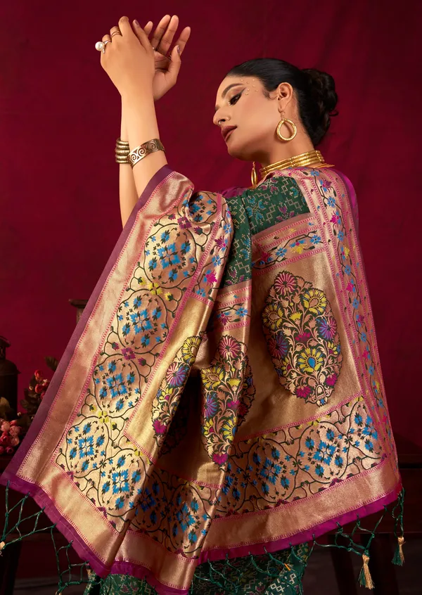 Green_Paithani_Silk_Saree_With_Blouse_Piece_For_Women