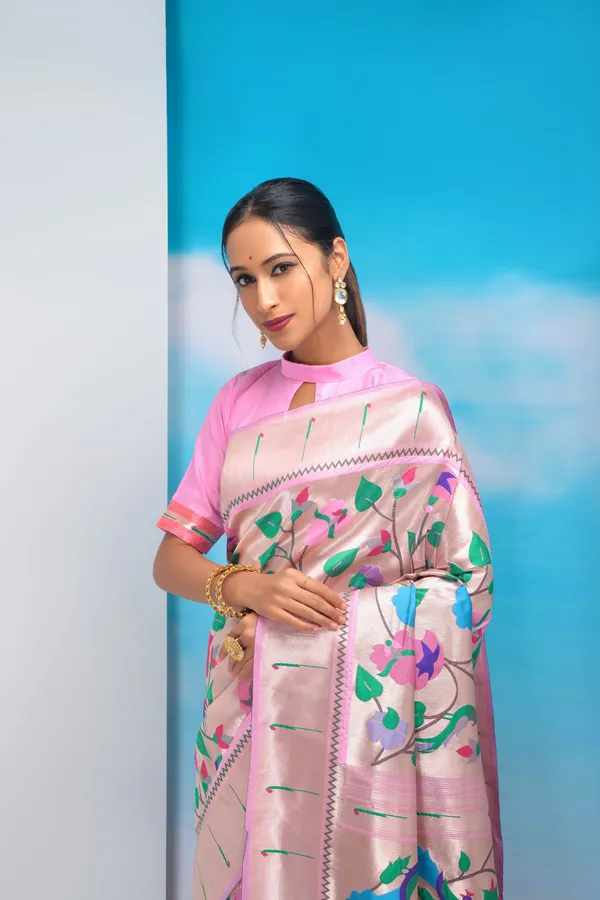 Baby_Pink_Paithani_Silk_Saree_With_Blouse_Piece_For_Women