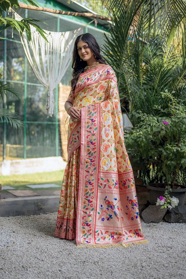 Off_White_Paithani_Silk_Saree_With_Blouse_Piece_For_Women