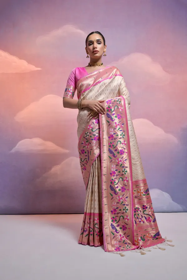 White_Paithani_Silk_Saree_With_Blouse_Piece_For_Women