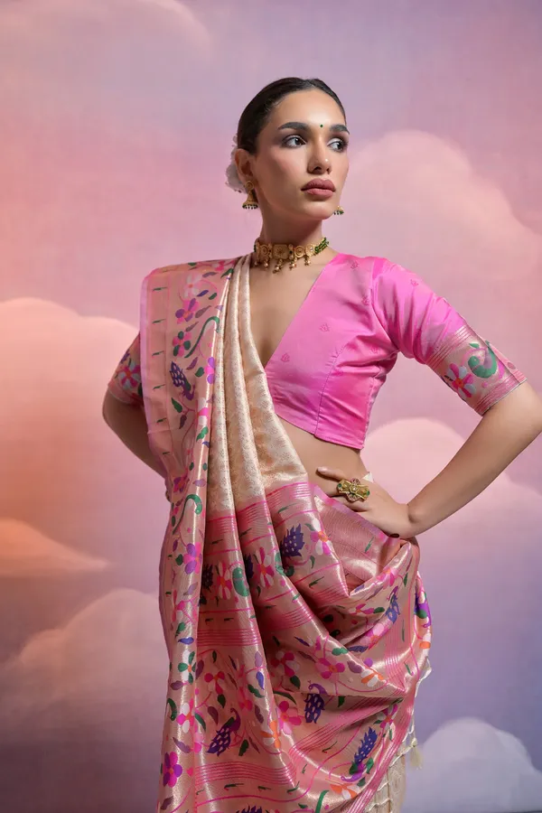 White_Paithani_Silk_Saree_With_Blouse_Piece_For_Women