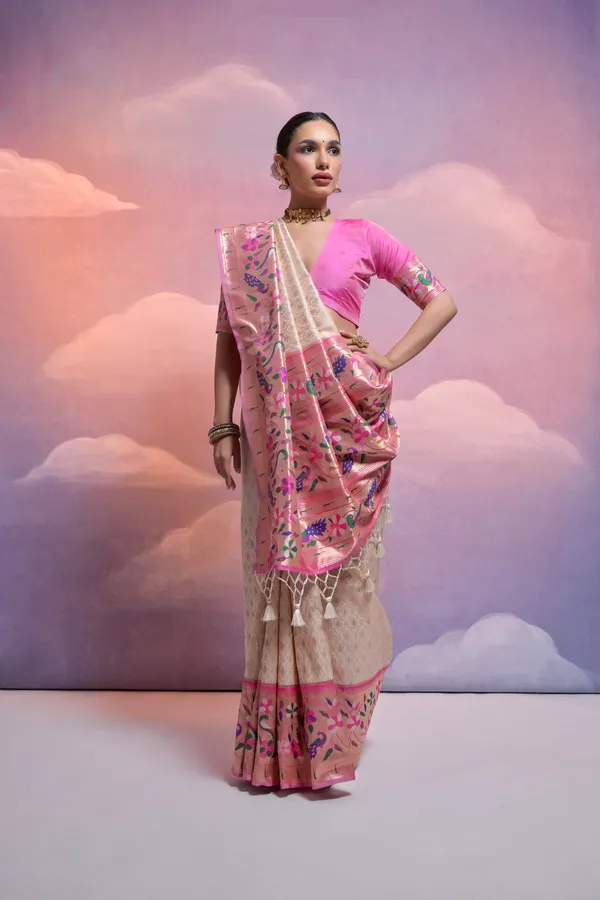 White_Paithani_Silk_Saree_With_Blouse_Piece_For_Women