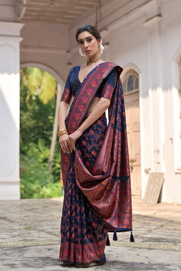 Navy_Blue_Ethnic_Motifs_Thread_Woven_Design_Zari_Border_Pashmina_Silk_Sarees