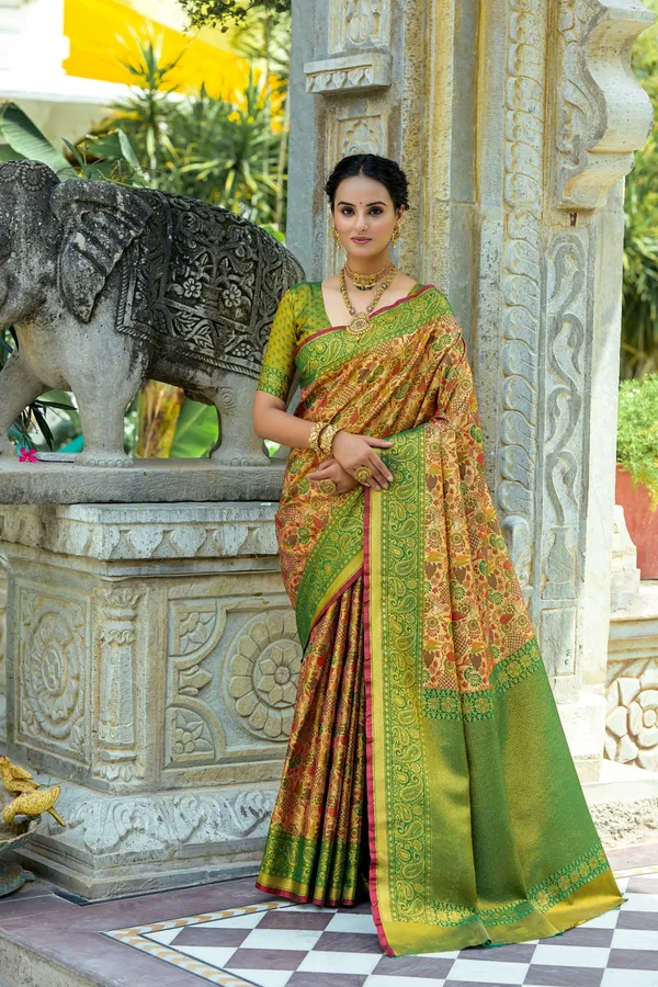 Green_Banarasi_Silk_Saree_With_Blouse_Piece_For_Women