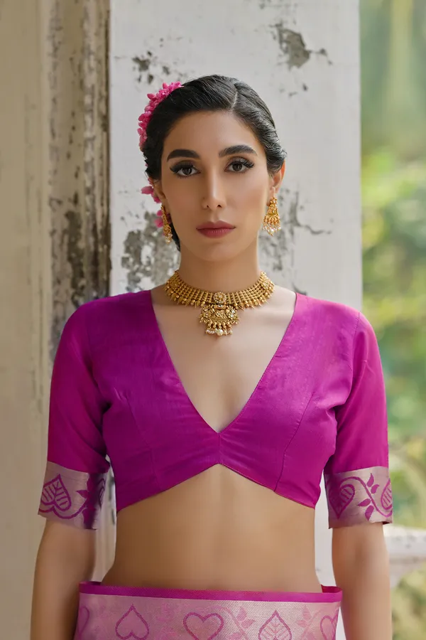 Pink_Raw_Silk_Saree_With_Blouse_Piece_For_Women