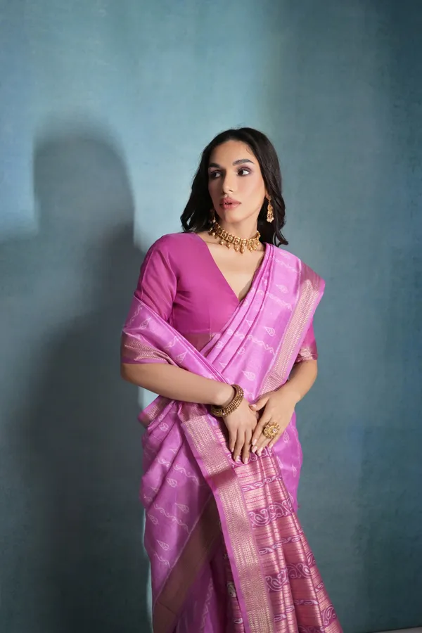 Pink_Raw_Silk_Saree_With_Blouse_Piece_For_Women