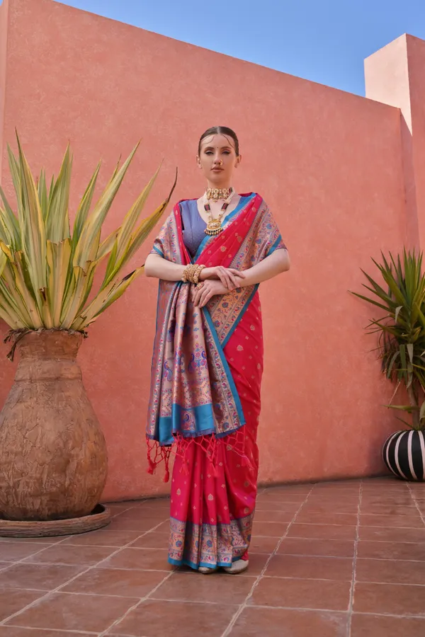 Hot_Pink_Paithani_Silk_Saree_With_Blouse_Piece_For_Women