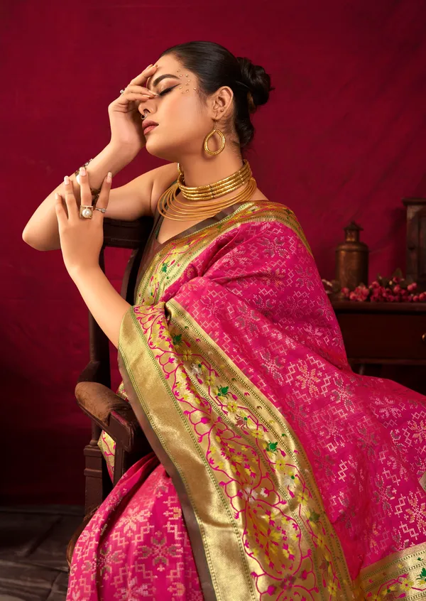 Pink_Paithani_Silk_Saree_With_Blouse_Piece_For_Women