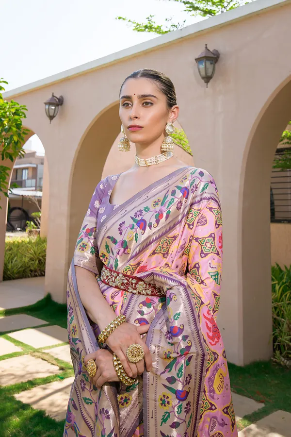 Baby_Pink_Paithani_Silk_Saree_With_Blouse_Piece_For_Women