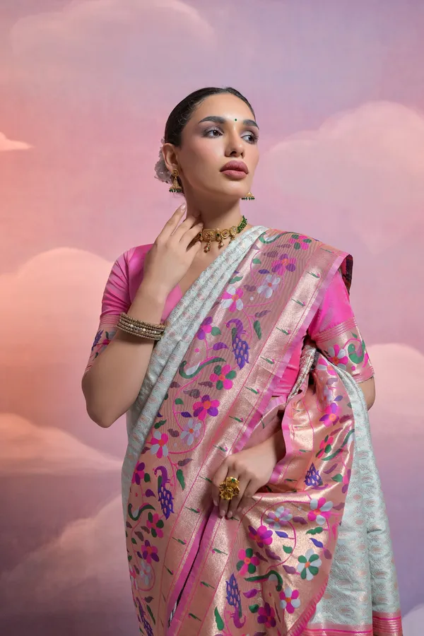 Sea_Green_Paithani_Silk_Saree_With_Blouse_Piece_For_Women