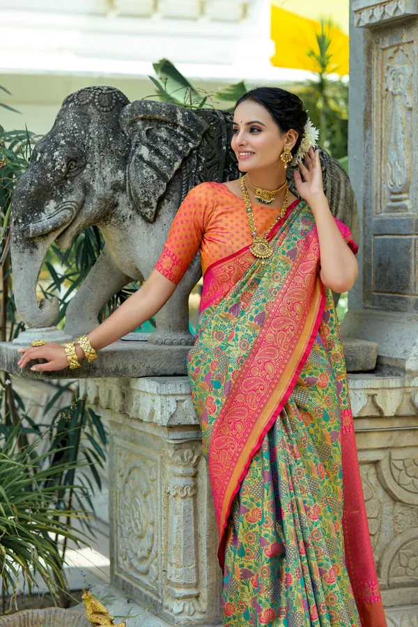 Pink_Banarasi_Silk_Saree_With_Blouse_Piece_For_Women