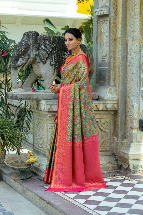 Pink_Banarasi_Silk_Saree_With_Blouse_Piece_For_Women
