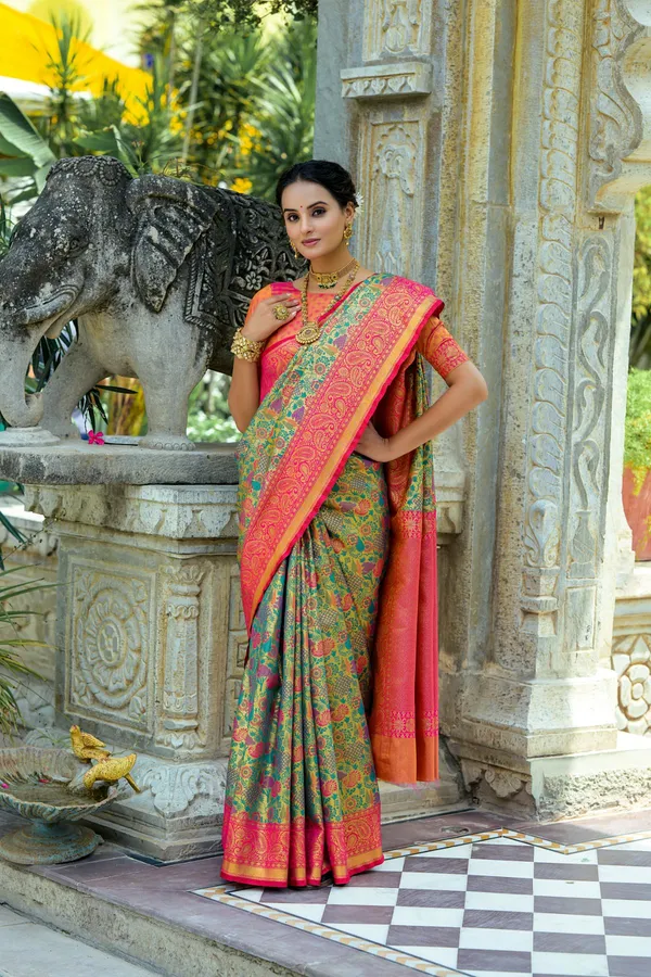 Pink_Banarasi_Silk_Saree_With_Blouse_Piece_For_Women