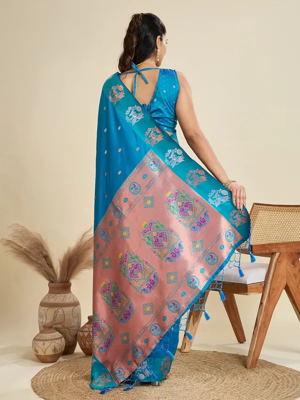 Coper_Silver_Zari_Woven_Butti_Banarasi_Silk_Saree_With_Border_With_Coper_Zari_Woven_Paithani_Pallu