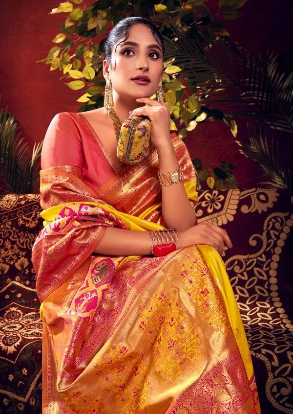 Yellow_Paithani_Silk_Saree_With_Blouse_Piece_For_Women