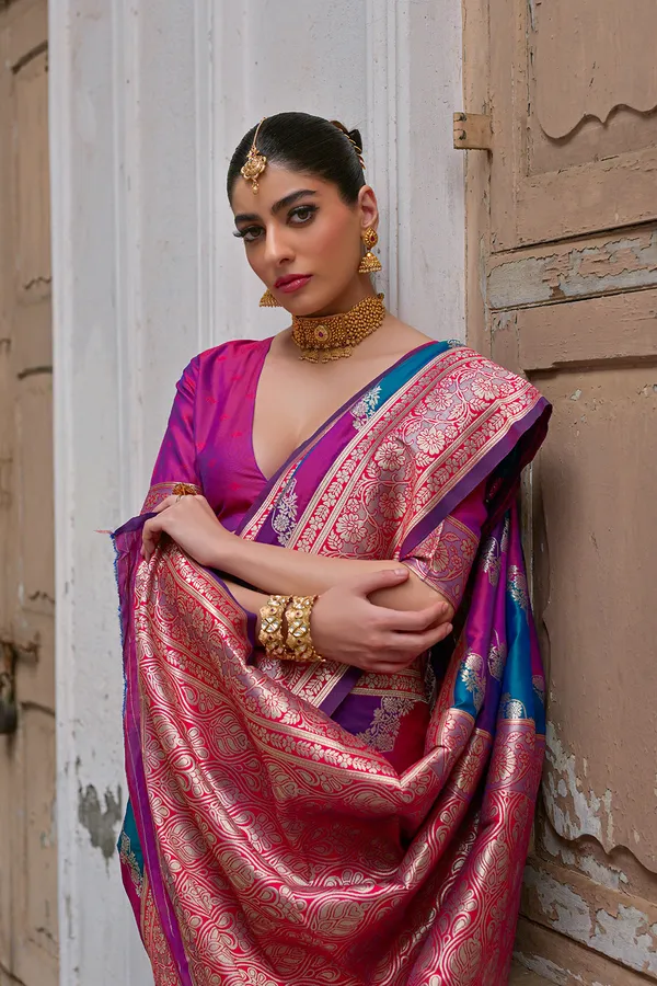 Magenta_Pink_Zari_Woven_Banarasi_Silk_Saree