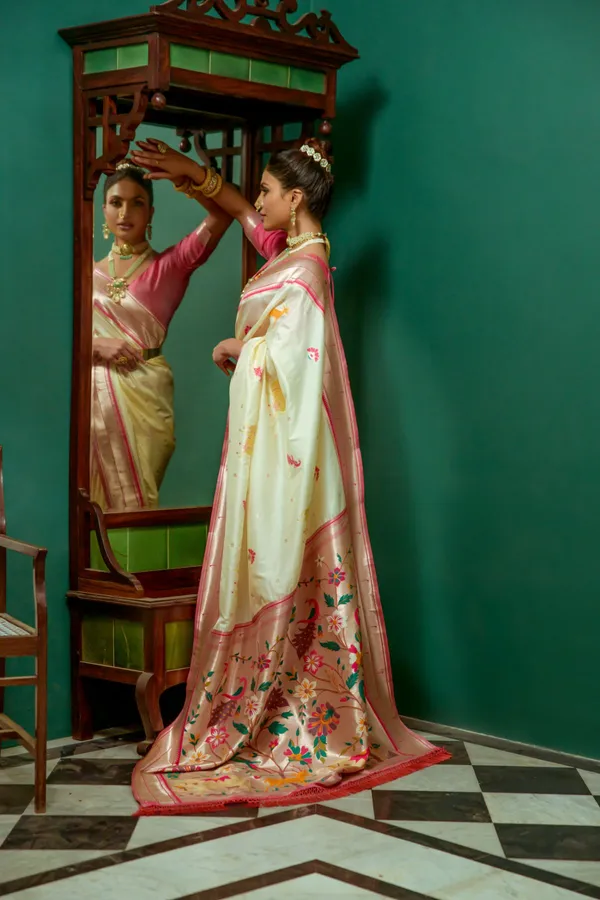 Cream_Paithani_Silk_Saree_With_Blouse_Piece_For_Women