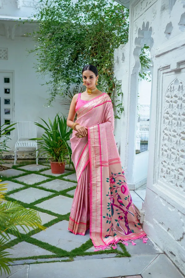 Baby_Pink_Paithani_Silk_Saree_With_Blouse_Piece_For_Women