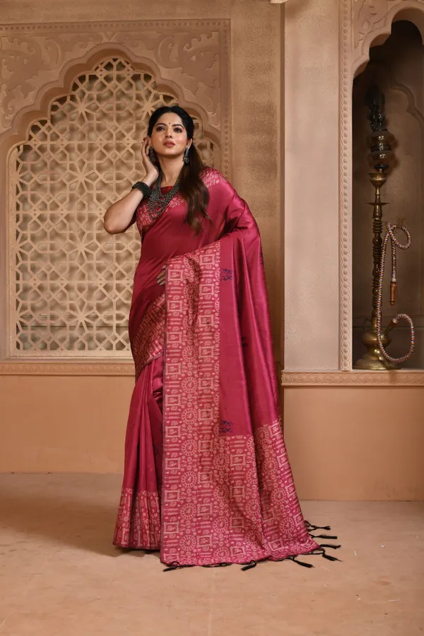 Pink_Handloom_Silk_Saree_With_Blouse_Piece_For_Women