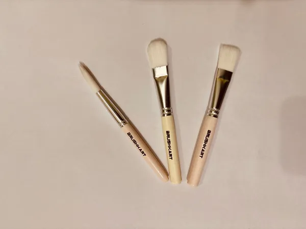 KIDS_Small_sizes_Brushes_with_Brush_holder_smooth_handle_safe_for_kids__(pack_of_3)