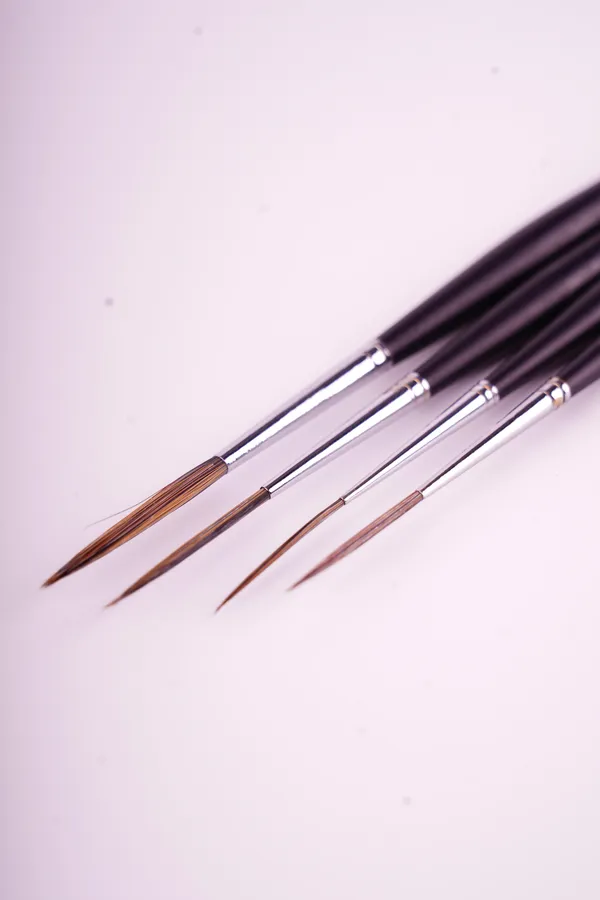Pack_Of_4_LINER_Precision_brushes_with_Brush_Holder_with_Sharp_Pointed_tip_And_Ergonomical_Handle