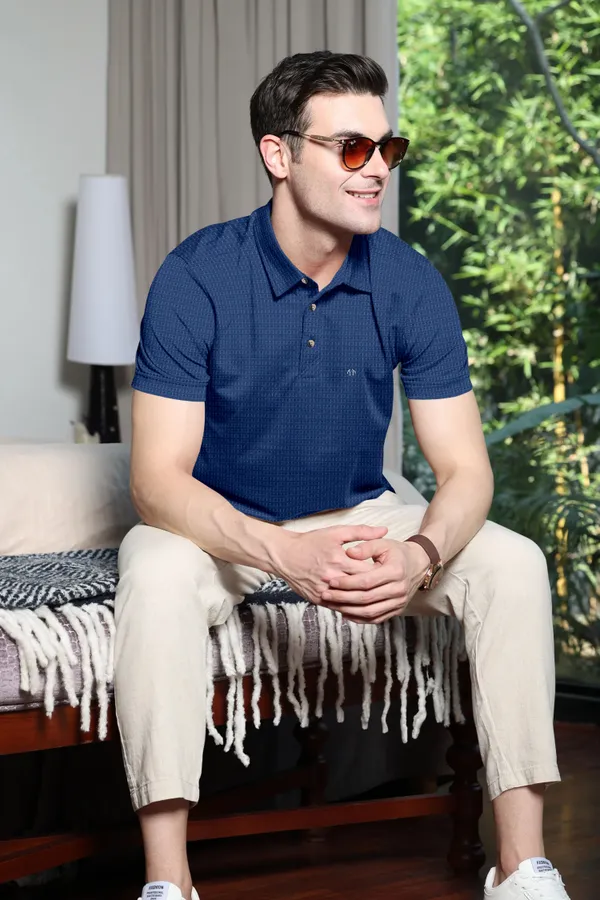 Blue_Polyester_Half_Sleeve_Regular_Textured_T_Shirt_For_Men