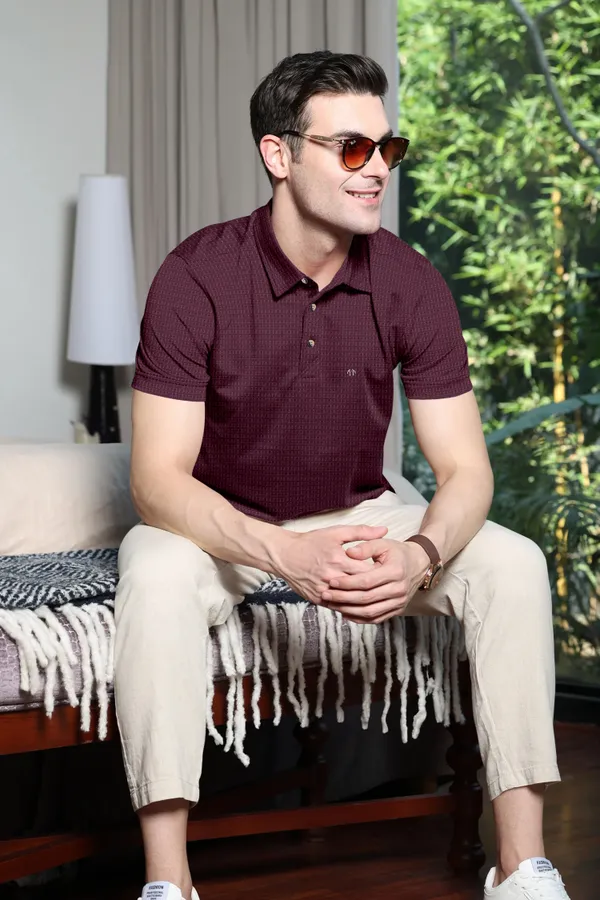 Maroon_Polyester_Half_Sleeve_Regular_Textured_T_Shirt_For_Men