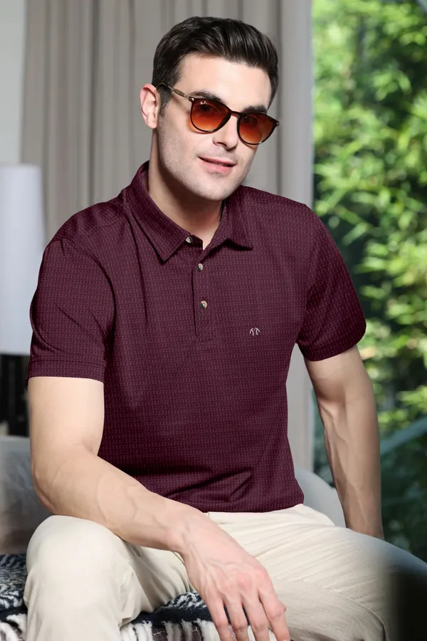 Maroon_Polyester_Half_Sleeve_Regular_Textured_T_Shirt_For_Men