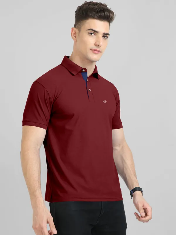 Maroon_Pure_Cotton_Half_Sleeve_Polo_Neck_Solid__Print_T_Shirt_For_Men