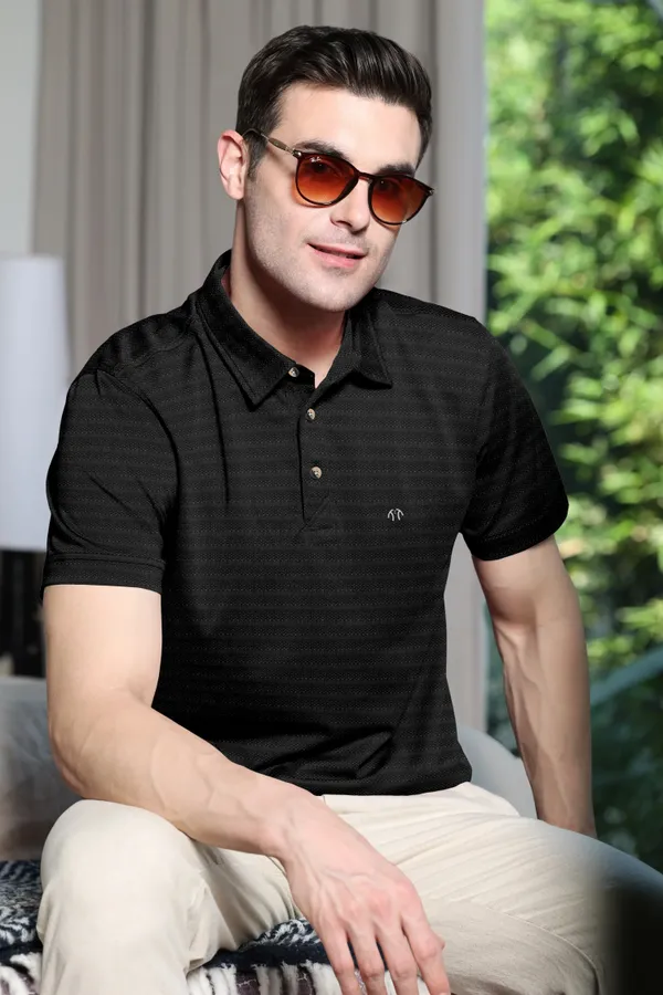 Black_Polyester_Half_Sleeve_Regular_Textured_T_Shirt_For_Men