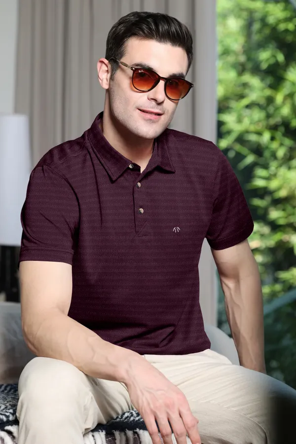 Maroon_Polyester_Half_Sleeve_Regular_Textured_T_Shirt_For_Men