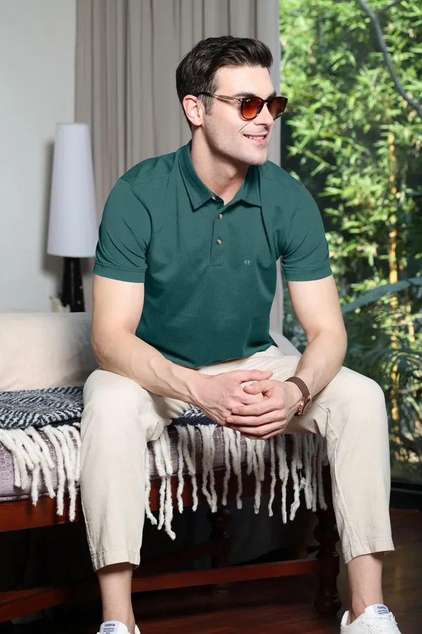 Green_Polyester_Half_Sleeve_Regular_Textured_T_Shirt_For_Men