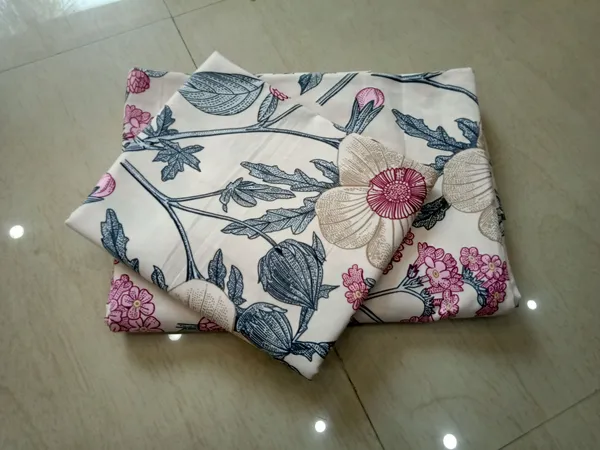 Off_White_Glace_Cotton_Bedsheet_|_Super_King_Size_|_With_2_Pillow_Covers_|_108X118_Inch|_240_TC