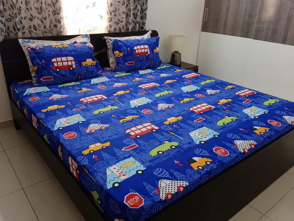 Bus_Car_Crane_Print_Kids_Cartoon_Print_BedSheet_Double_Bed_With_2_Pillow_Covers