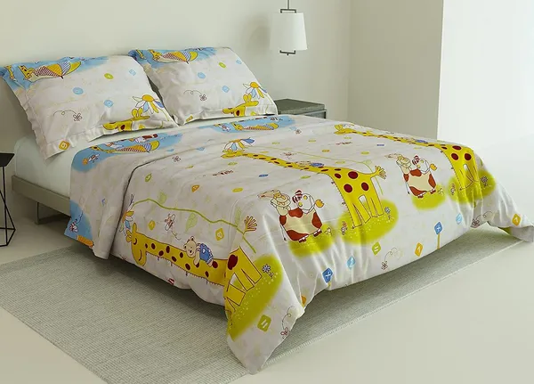 Yellow_Giraffe_Animal_Kids_Cartoon_Print_BedSheet_Double_Bed_With_2_Pillow_Covers