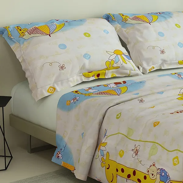 Yellow_Giraffe_Animal_Kids_Cartoon_Print_BedSheet_Double_Bed_With_2_Pillow_Covers
