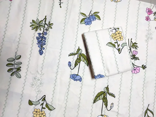Cream_Glace_Cotton_Bedsheet_|_Super_King_Size_|_With_2_Pillow_Covers_|_108X118_Inch|_240_TC