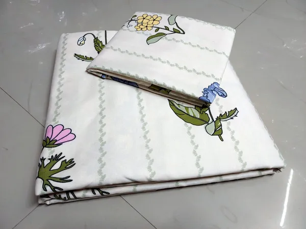 Cream_Glace_Cotton_Bedsheet_|_Super_King_Size_|_With_2_Pillow_Covers_|_108X118_Inch|_240_TC